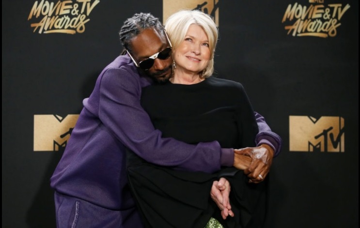 Martha Stewart: Snoop Dogg Wants Me To Invest In Marijuana Stock ...